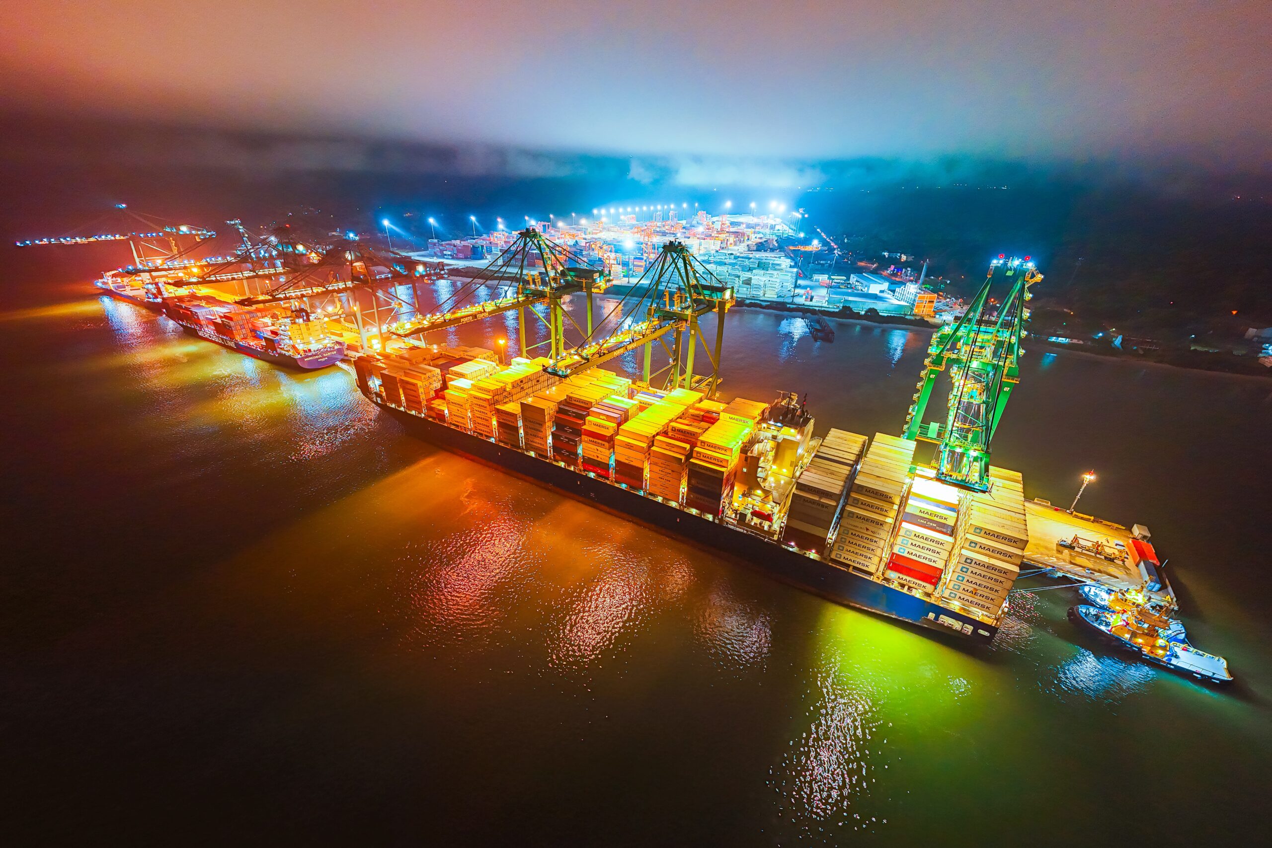 Porto Itapoá cresce acima da média nacional e consolida posição entre os maiores do Brasil